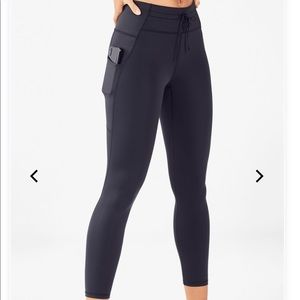 Leggings/ workout pants